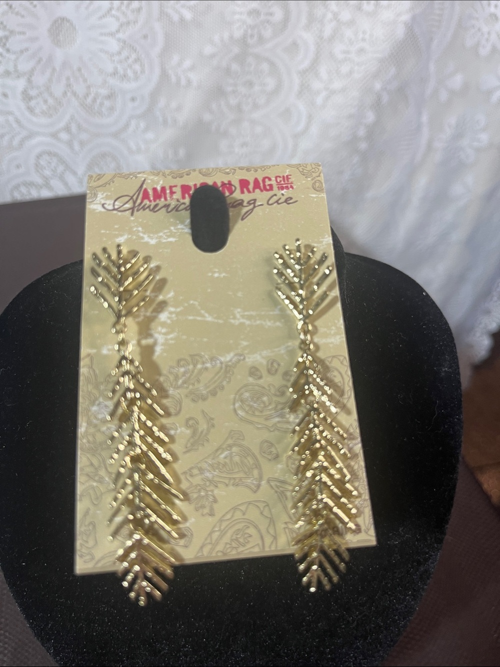 😻5for$15😻American Rag Long Gold Leaf Cascade Earrings NWT